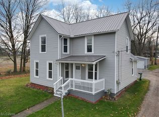 208 E Middle St, Burbank, OH 44214