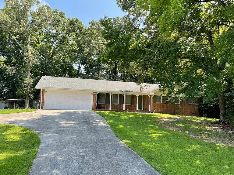 2924 Williams Pl — Photo 1
