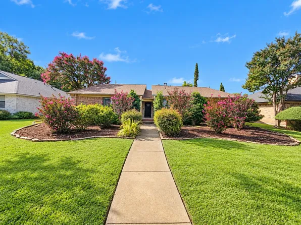 2104 Oak Brook Dr, Richardson, TX 75081