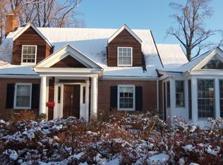 5818 Conway Rd, Bethesda, MD 20817