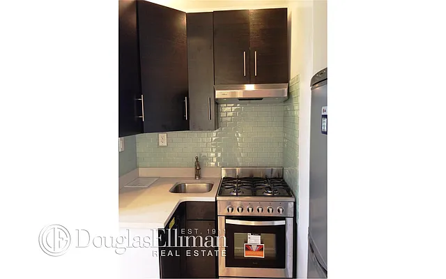 Rented by Douglas Elliman | media 31