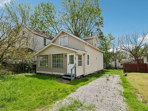 2nd image of 1254 Leeser Ave