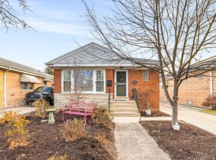 7137 W Arthur Ave, Chicago, IL