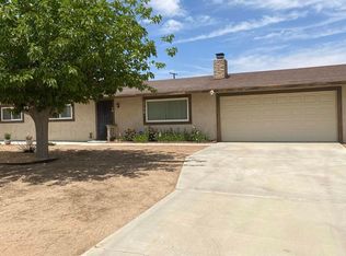 13130 Algonquin Rd, Apple Valley, CA 92308