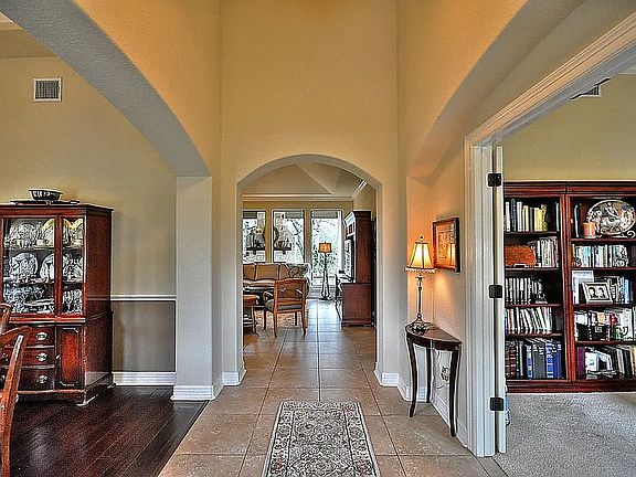 3rd image of 10406 Rinderfarm Ct