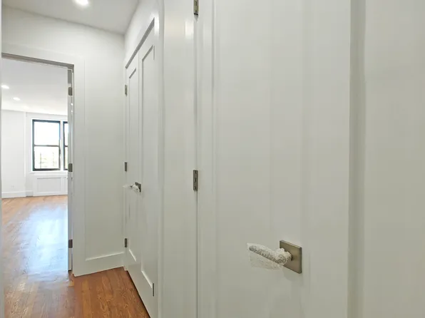 2781 Ocean Avenue image 9 of 11