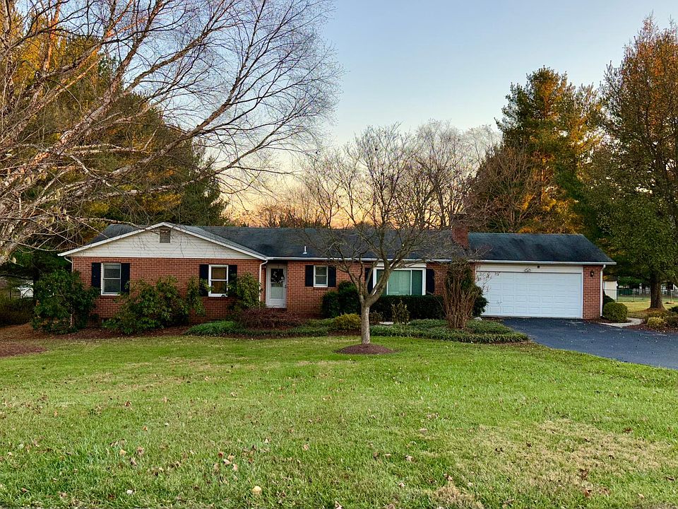 Come Home for the Holidays! Beautiful 5 bd 3 ba rancher with additional den.