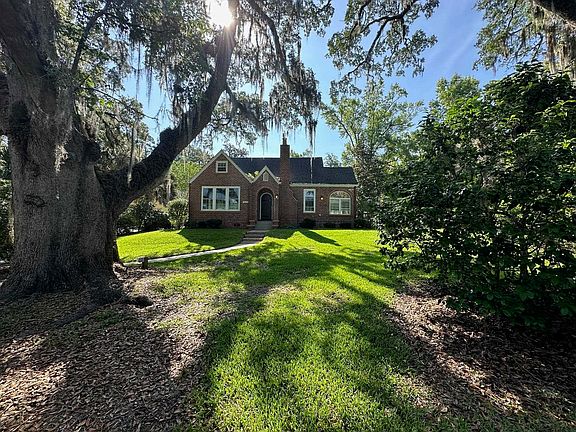 3rd image of 1619 Lake Ella Dr