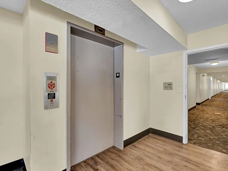 Rowan Place Apartments — Photo 4