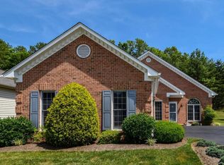 4026 Parkway Place Dr, Roanoke, VA 24018