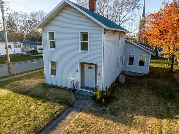 253 W Maple St, Clyde, OH 43410