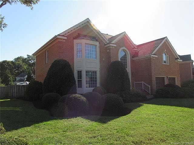 2nd image of 53 Diamond Hill Rd