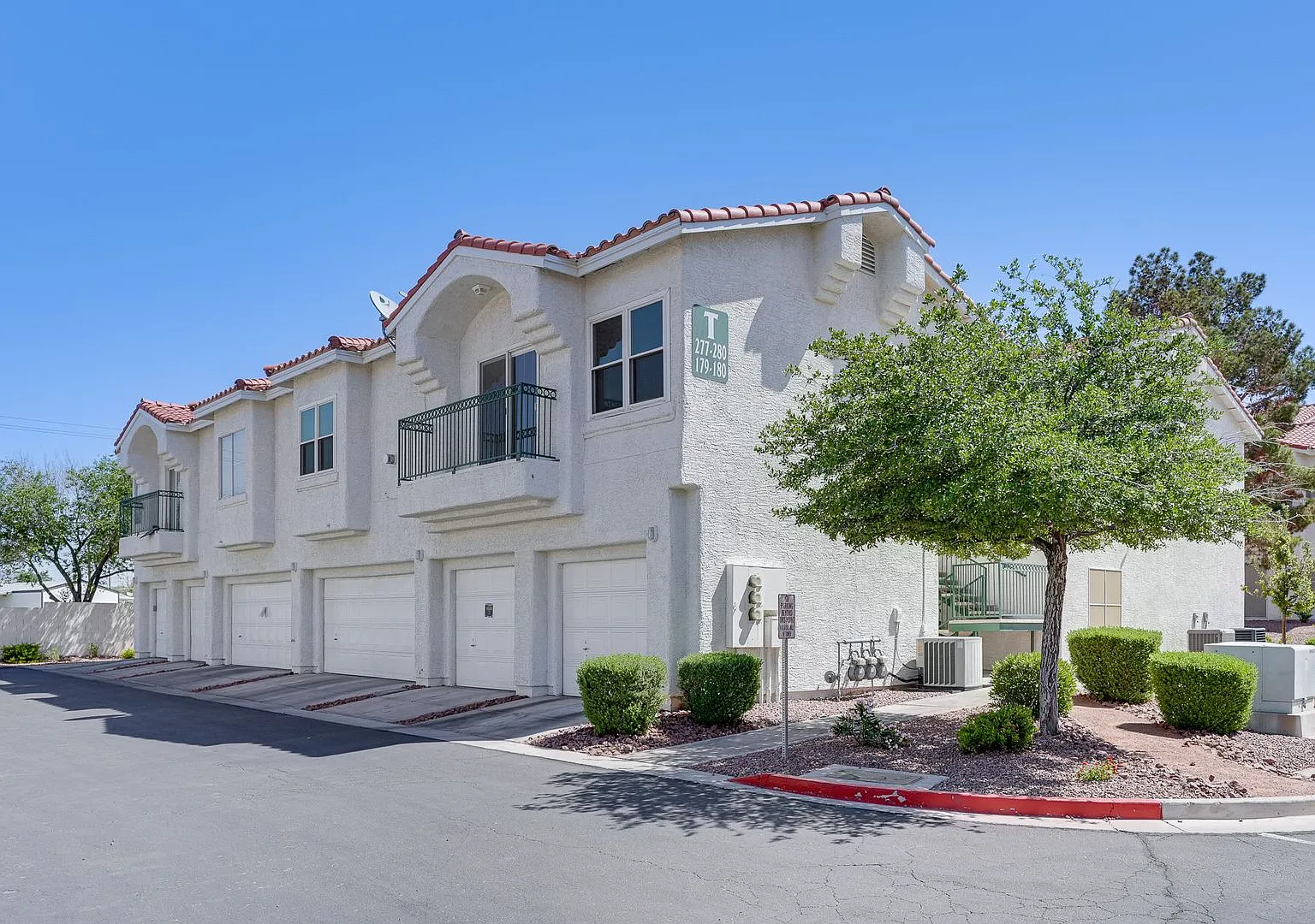 2 Bed 2 Bath Condo Ready For Move In! — Photo 1