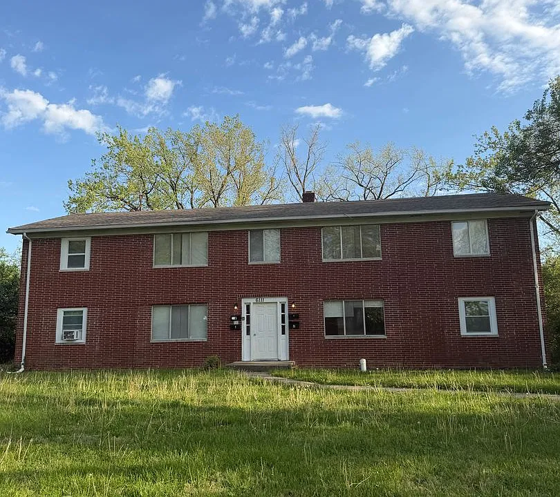 6111 Laurel Hall Dr