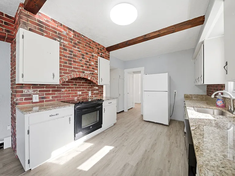7 Wilson Ave — Photo 9