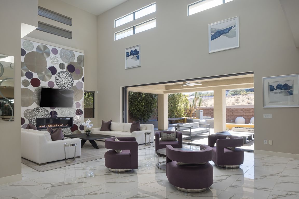 next background image