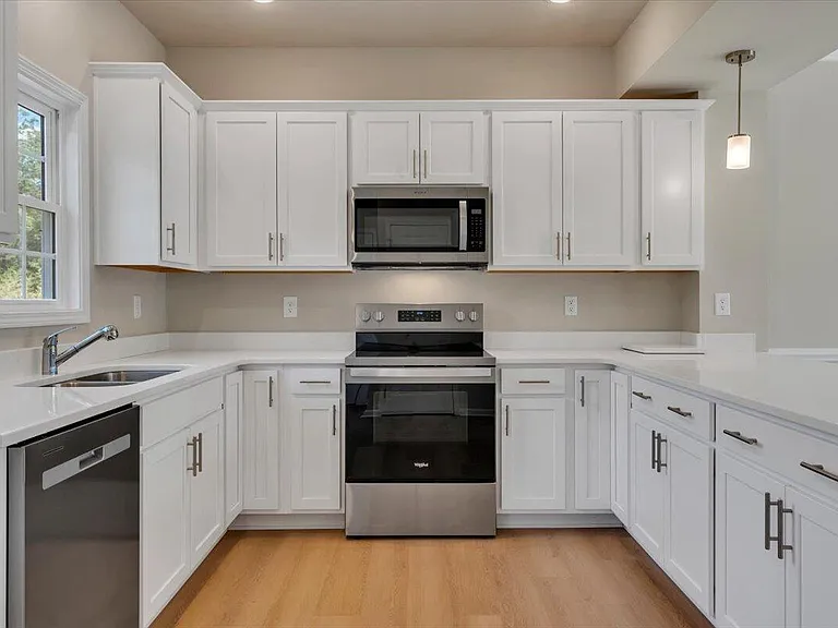 328 Woodside Dr — Photo 5