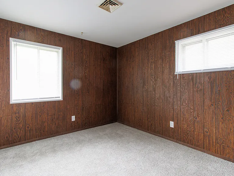 2031 Kerrwood Dr — Photo 9