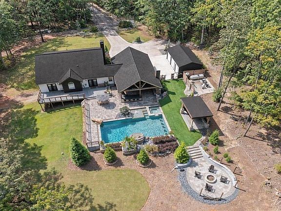 5th image of 255 Reece Rd