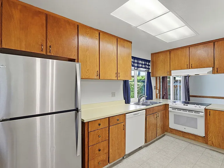 5880 Taormino Ave — Photo 13