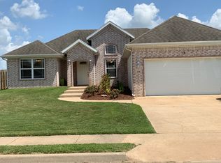 420 Coopers Way, Centerton, AR 72719