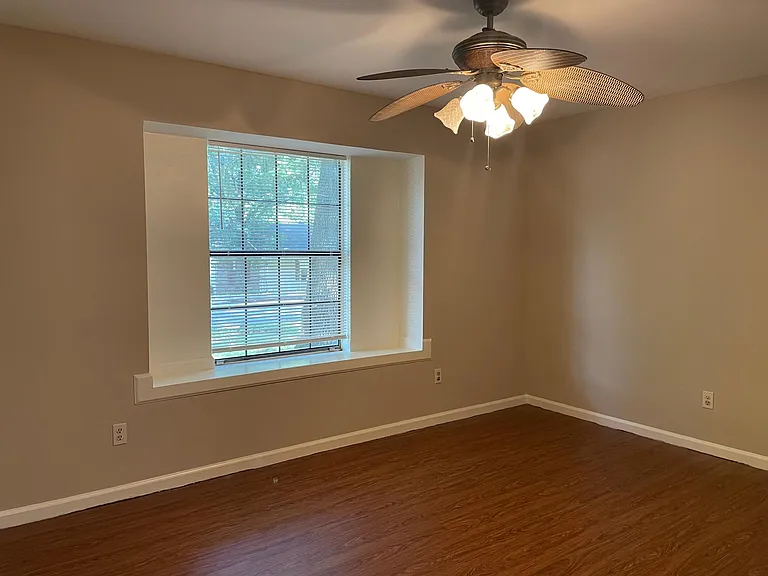 55 Point West Cir — Photo 7