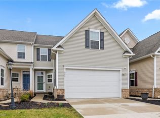 826 Robinson Dr, Lagrange, OH 44050