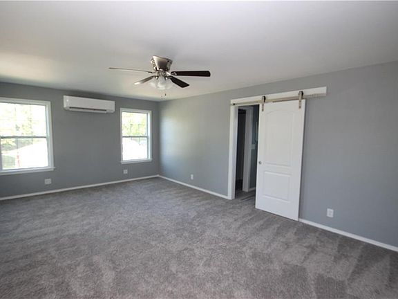 5th image of 1805 W Cypress St