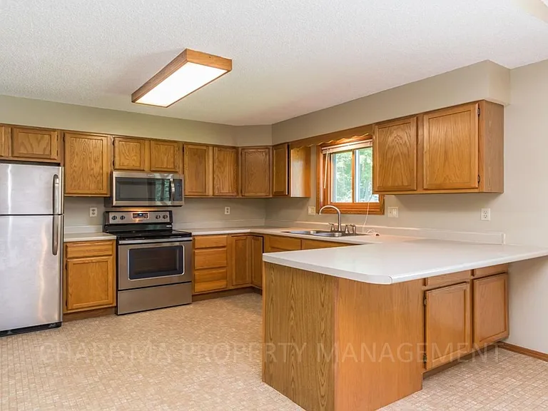 4608 E Blazewood Dr — Photo 6