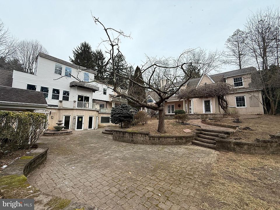 1st image of 301 Westtown Way