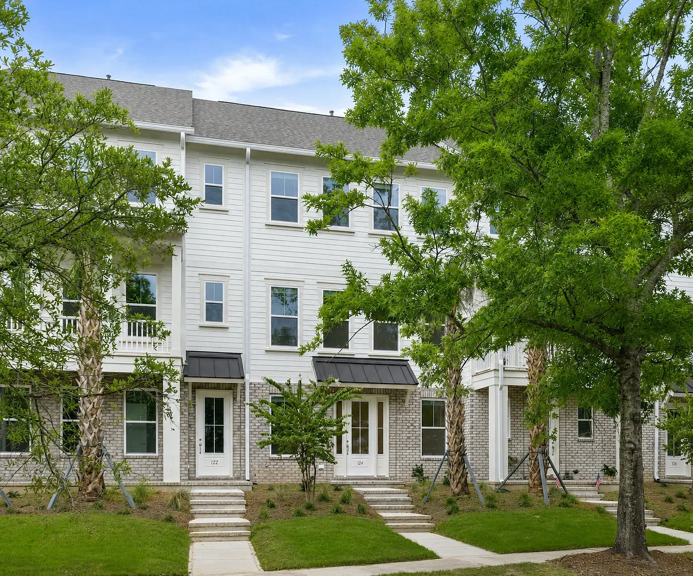 3 bed, 2.5 bath, 2382 sqft, $6,250 — Photo 1