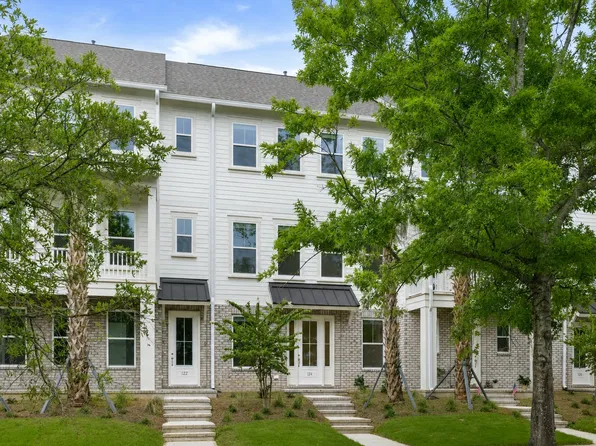 124 Fairbanks Dr, Charleston, SC 29492