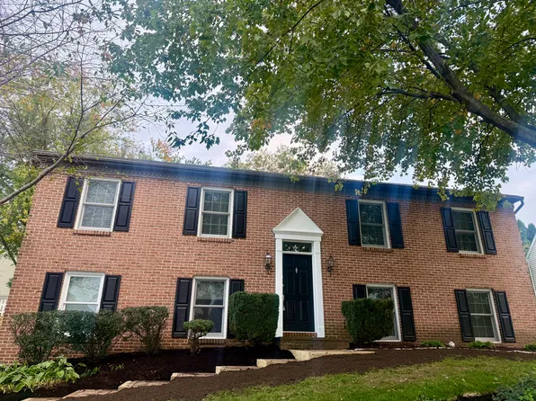 917 Chowning Dr, Hummelstown, PA 17036