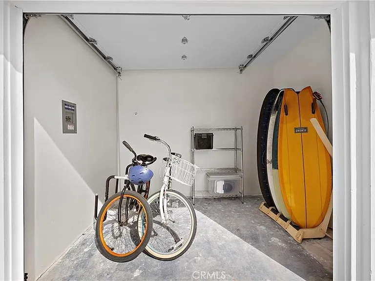 226 La Jolla Dr — Photo 28