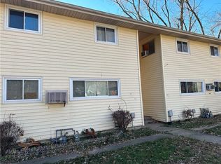 332-338 Springdale Ave, Bonner Springs, KS 66012