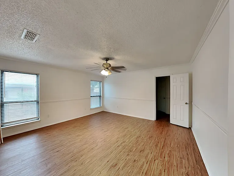 3033 Mossy Oak Ln — Photo 6