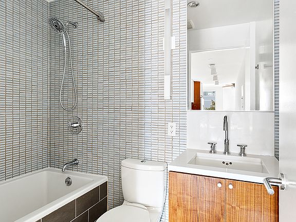 5th image of 406 Bond St #4