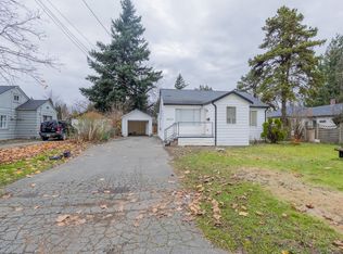 46153 Cleveland Ave, Chilliwack, BC V2P2X5