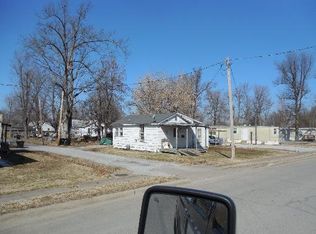 1811 Metropolis St, Metropolis, IL 62960