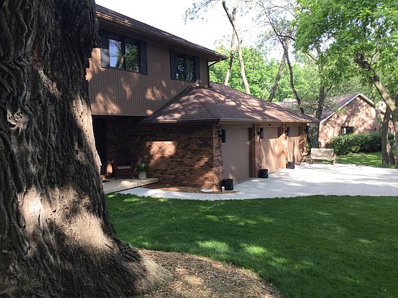 3rd image of 6407 Theresa Dr