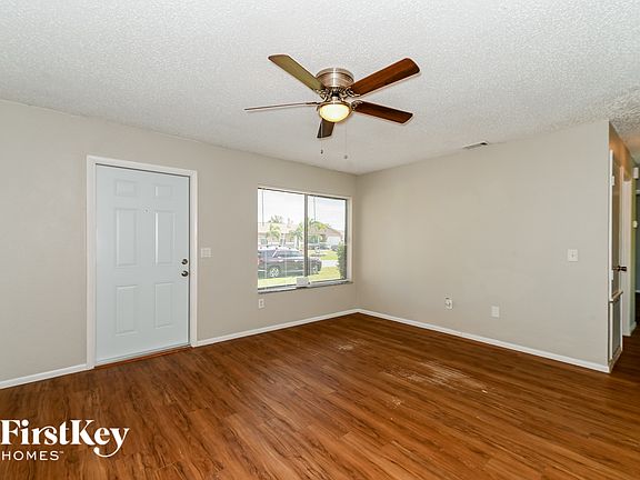 4th image of 5040 Chaves Cir