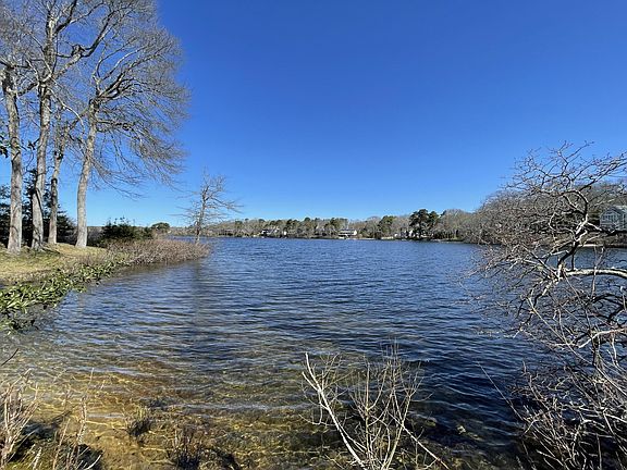3rd image of 226 Holly Point Road