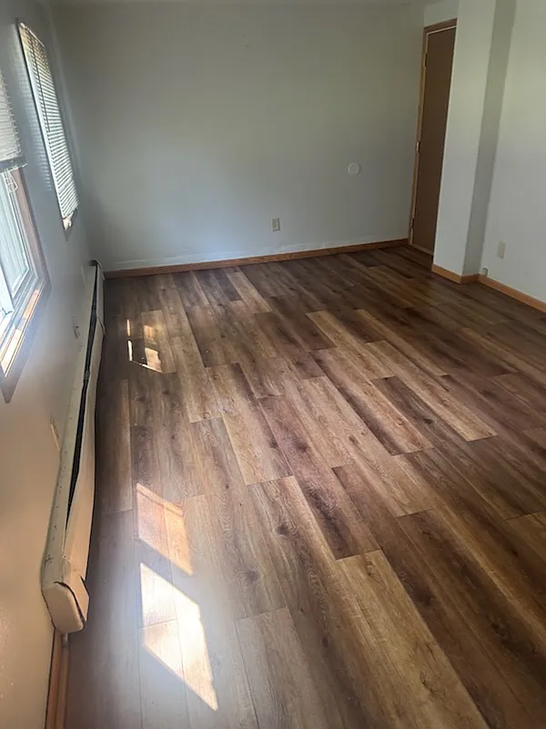 1 bed, 1000 sqft, $1,100 — Photo 2