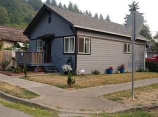 402 E Plum St, Centralia, WA 98531