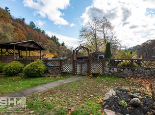 6667 Lycoming Creek Rd, Cogan Station, PA 17728