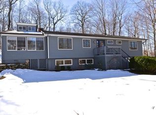 101 Sleepy Hollow Rd, Ridgefield, CT 06877