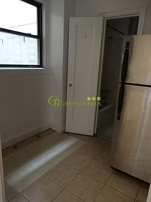 Rented by Green Home NY Realty LLC | media 6