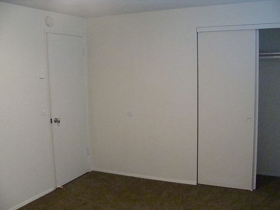5th image of 3102-3108 Kauffman Ave #3102-B