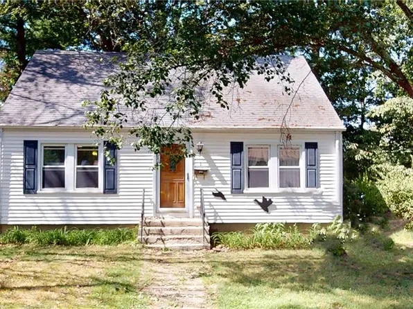 1 Cedar Tree Ln, Coventry, RI 02816