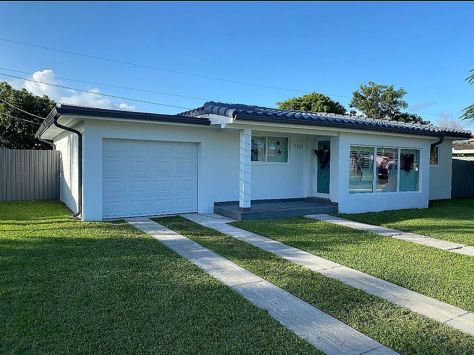 1st image of 9431 Martinique Dr